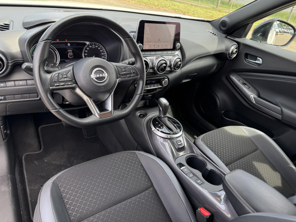 Nissan Juke 1.6 hybrid n-connecta parking pack