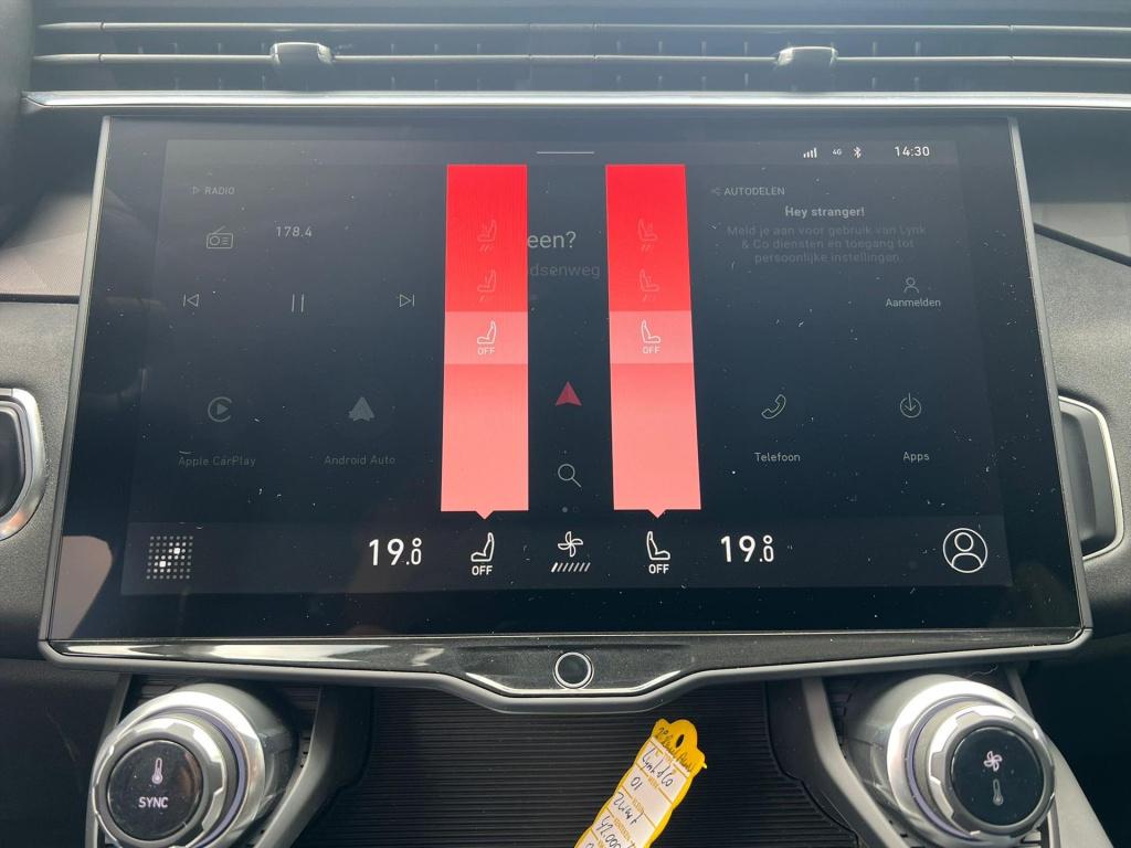 Lynk & Co 01 1.5 261pk phev , panodak , adaptive cc , 360gr camera , carlpl