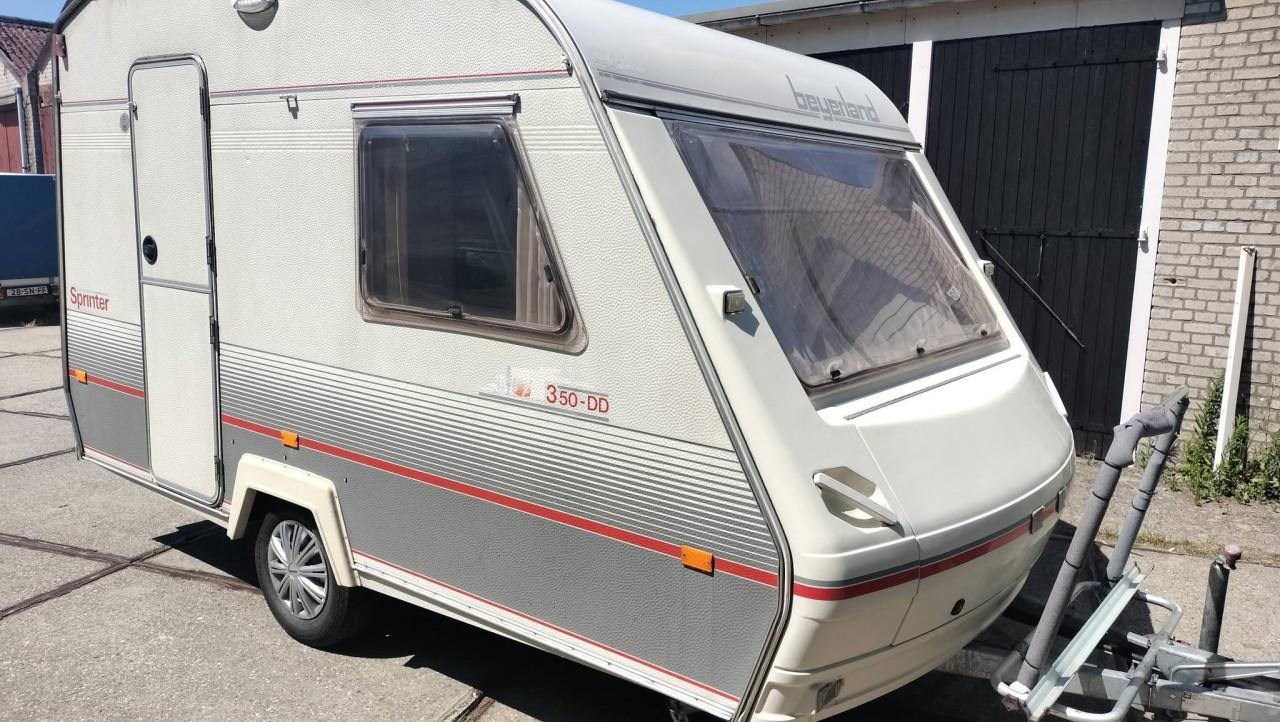 Beyerland 350 DD met luifel