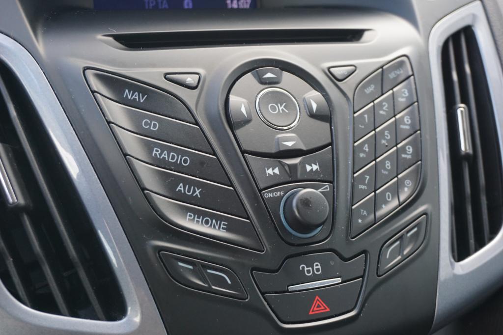 Ford Focus wagon 1.6 ecoboost lease titanium airco / navi / cruise / elektr