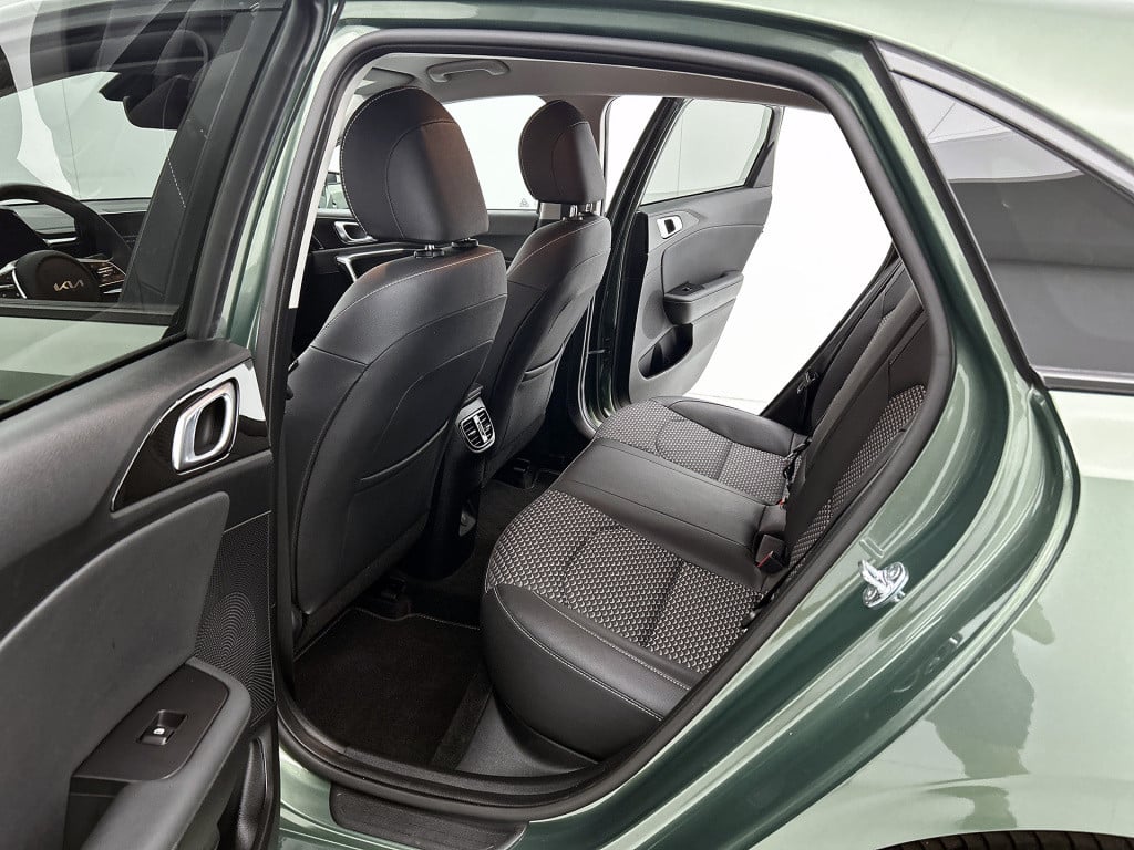 Kia Cee'd 1.0 t-gdi dynamicplusline | wordt verwacht | stuur- en stoelverwa