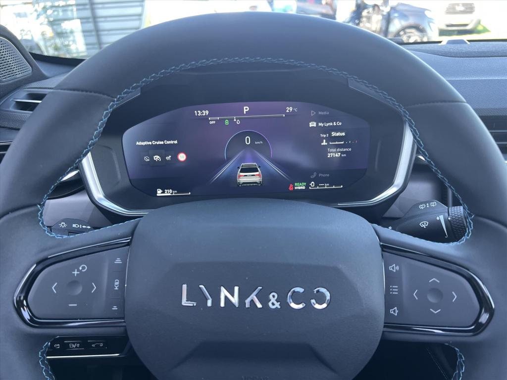 Lynk & Co 01 1.5 261pk phev 7dcth , panodak , adaptive cc , carplay , stoel