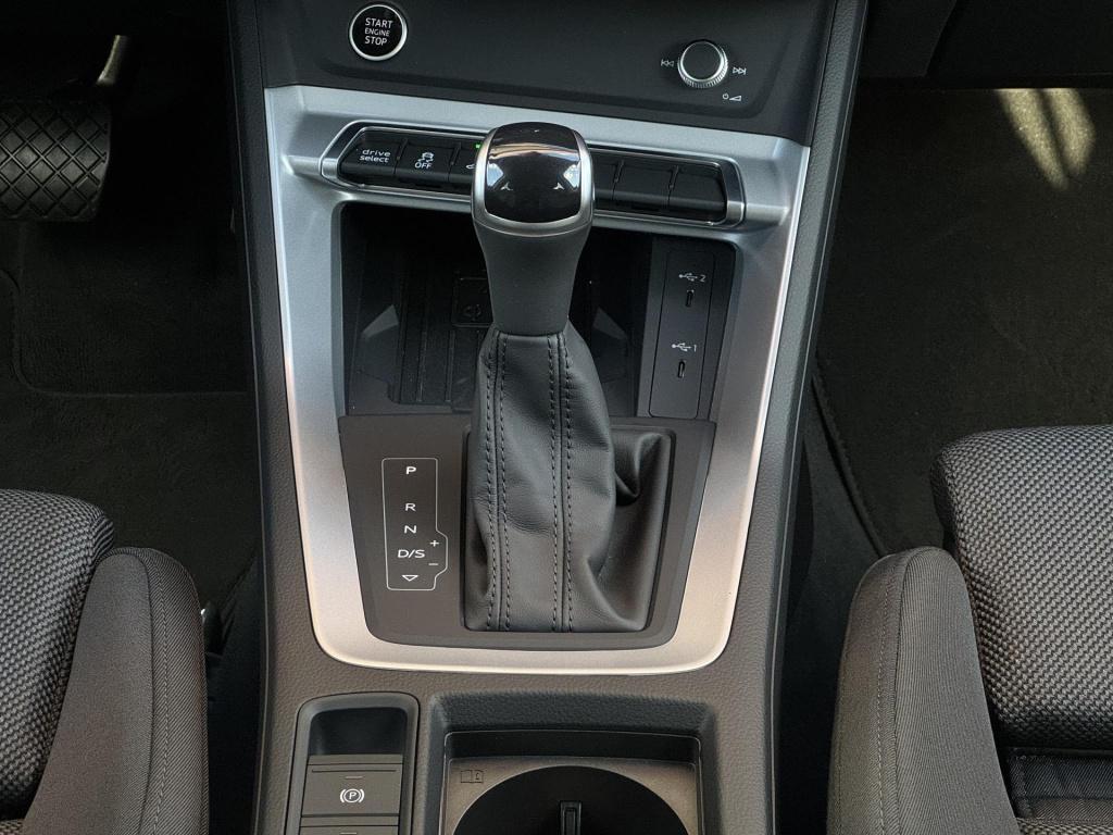Audi Q3 45 tfsi e s edition