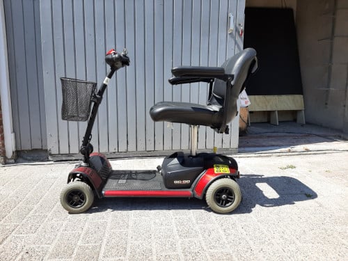 Nette opvouwbare, demontabele GoGo Pride Elite Traveller  scootmobiel
