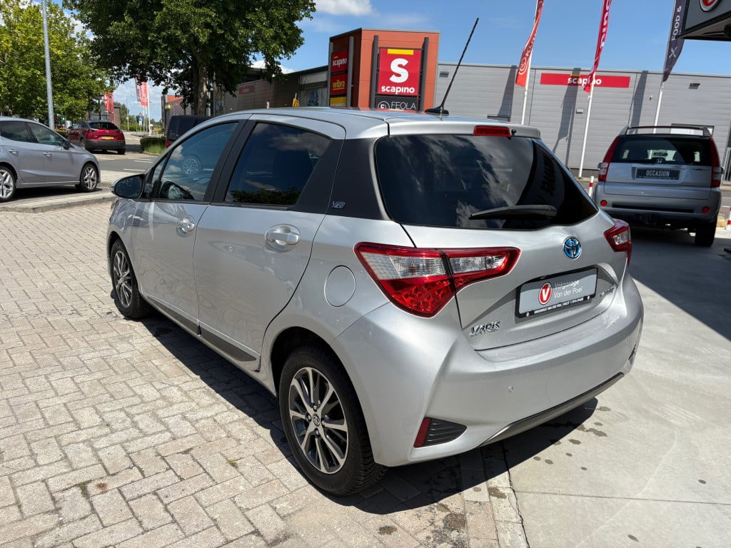 Toyota Yaris 1.5 hybrid dynamic