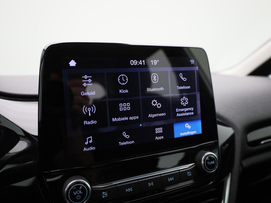 Ford Fiesta 1.1 trend ac | parkeersensoren | apple carplay | elek. spiegels