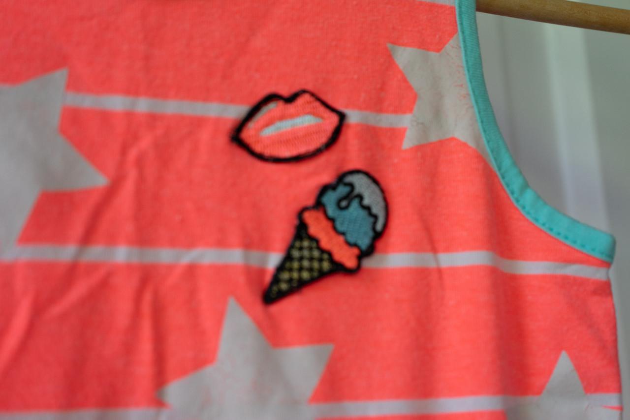 Fluor roze jurk van Persival, maat 116/122