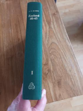 Zeeland 1940-1945 deel I van L.W. de Bree