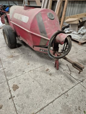 Spuitkar gratis tank