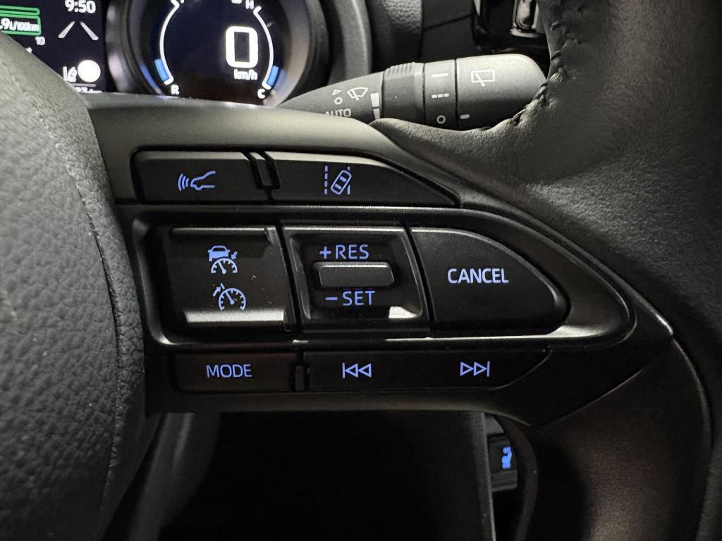 Toyota Yaris Cross 1.5 hybrid first edition | bsm | stoelverwarming | camer