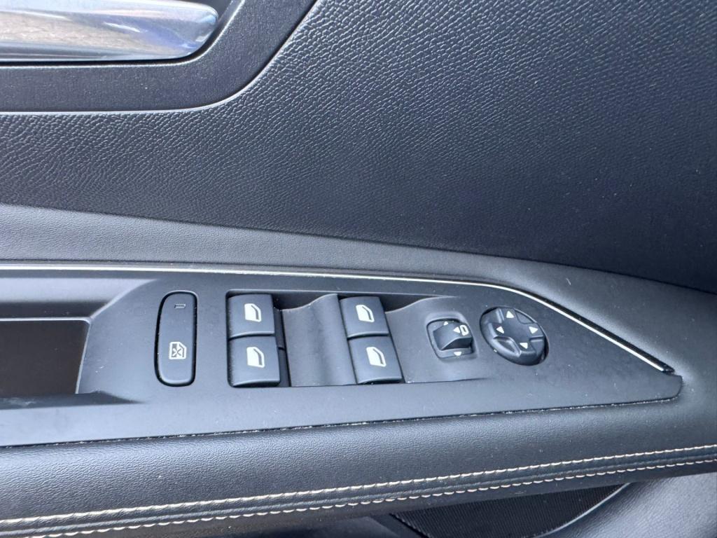 Peugeot 3008 1.6 hybrid4 300 gt