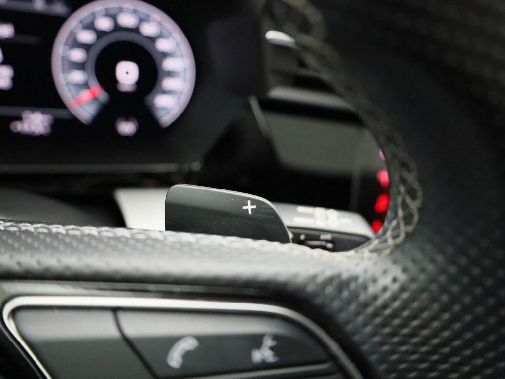 Audi A3 sportback 35 tfsi s edition | automaat | stoelverwarming | panorama