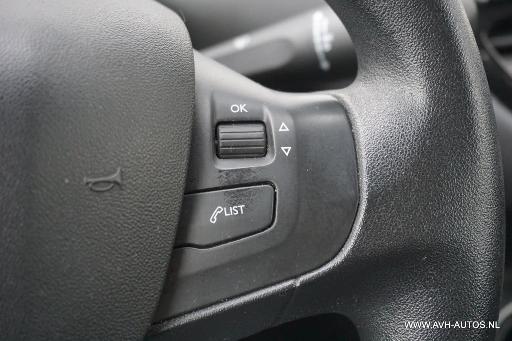 Peugeot 208 1.2 vti active