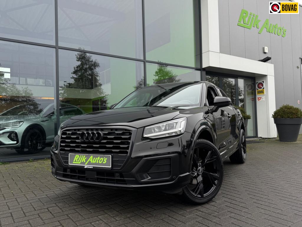 Audi Q2 35 tfsi sport * black pack * keyless * matrix led * stoelverwarming