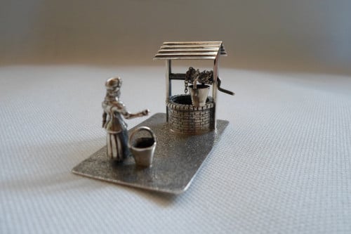 Zilver Miniatuur Vrouw Waterput