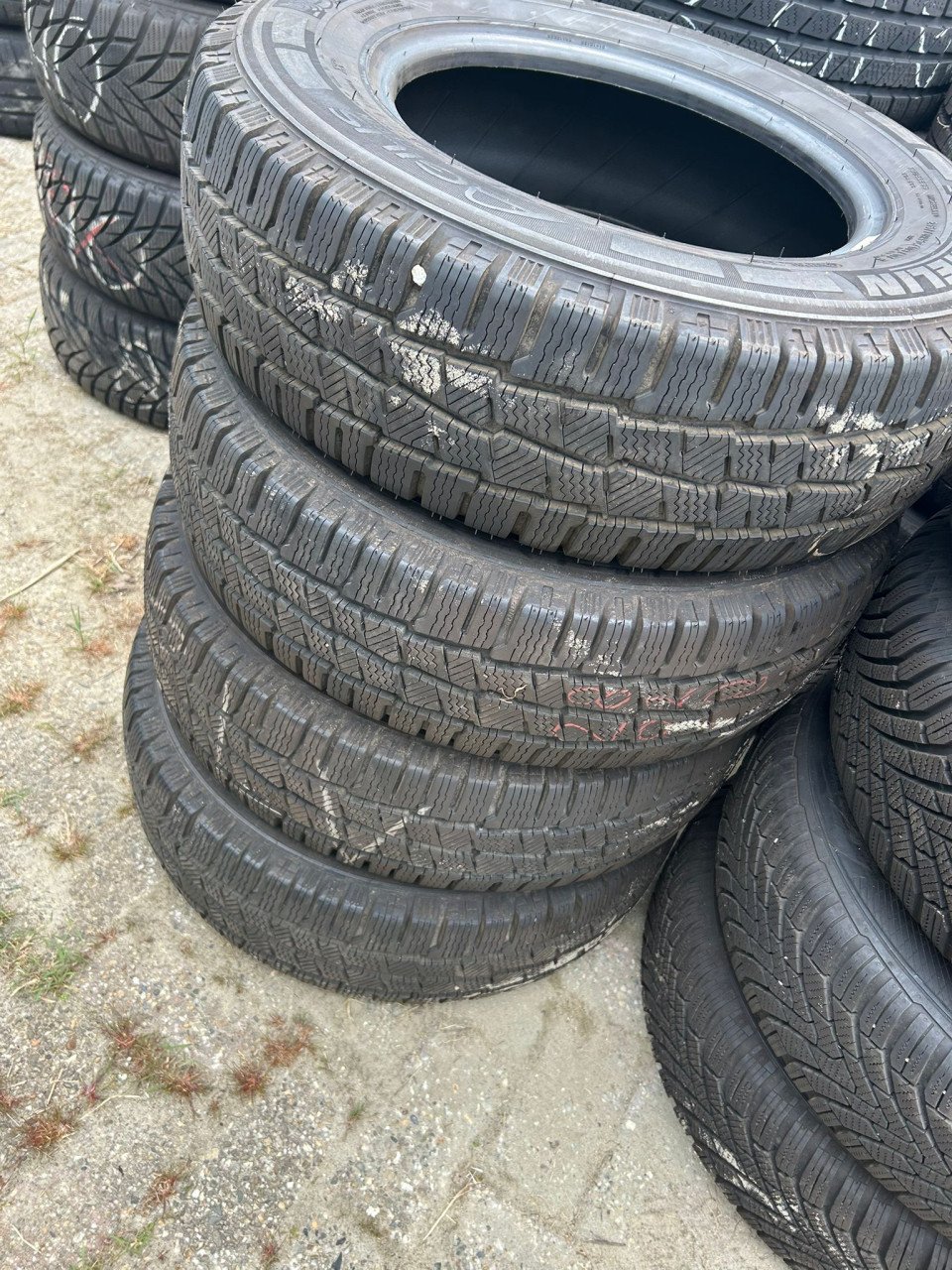 MICHELIN AGILIS ALPIN BUSBANDEN 15INCH