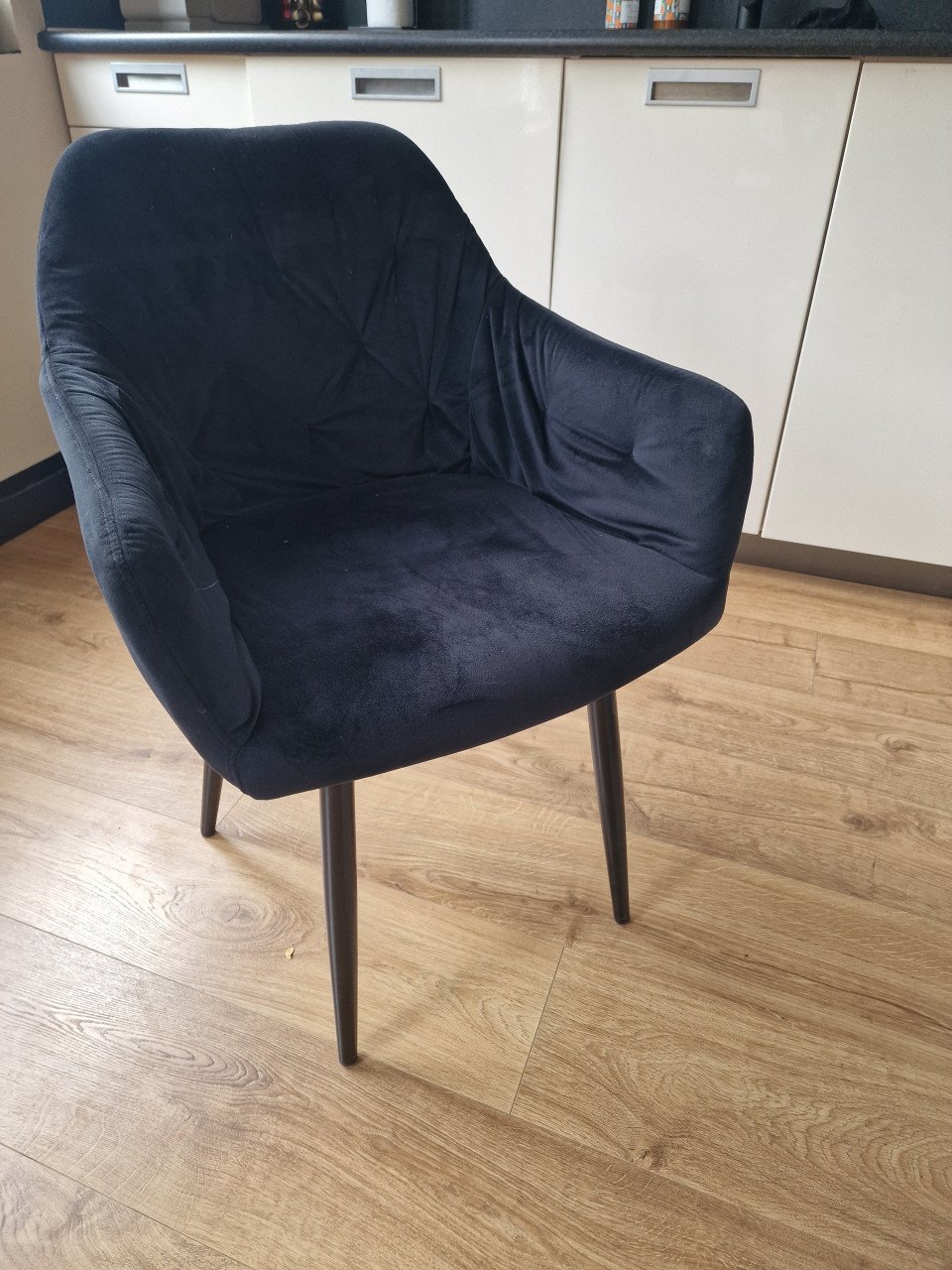 Bank en eetkamer stoelen