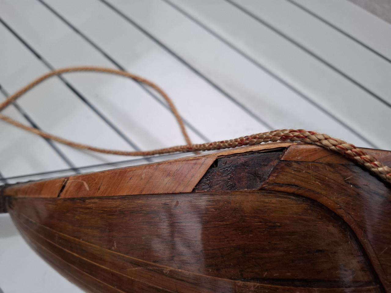 Oude mandoline van E. Patierno .