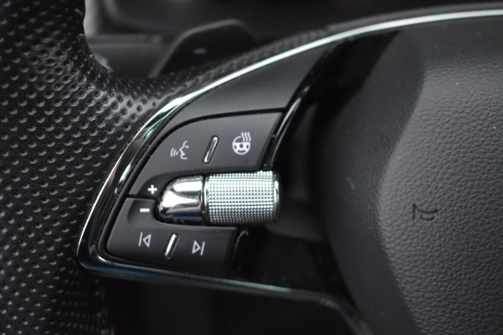 Skoda Kodiaq 1.5 tsi sportline | trekhaak | adapt. cruise | nap | canton | 