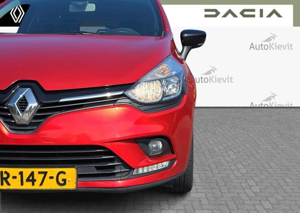 Renault Clio estate 0.9 tce limited