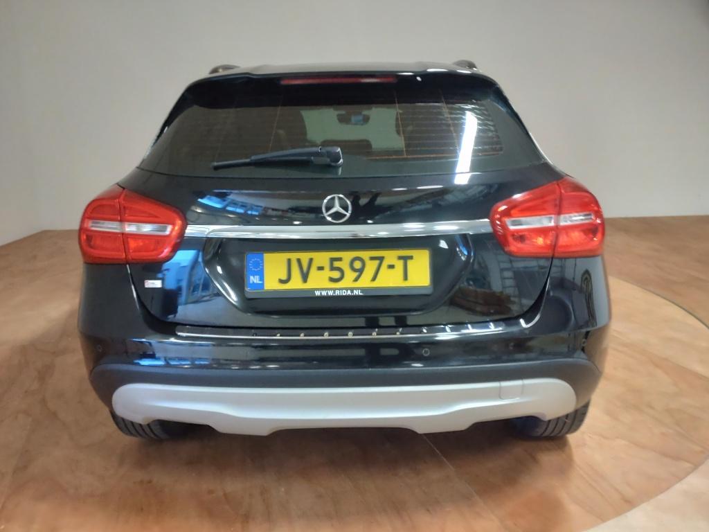 Mercedes-Benz Gla-klasse 180d ambition | automaat