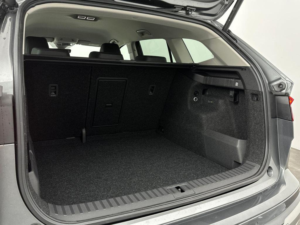 Skoda Enyaq Iv business edition elektromotor 210 kw / 286 pk suv