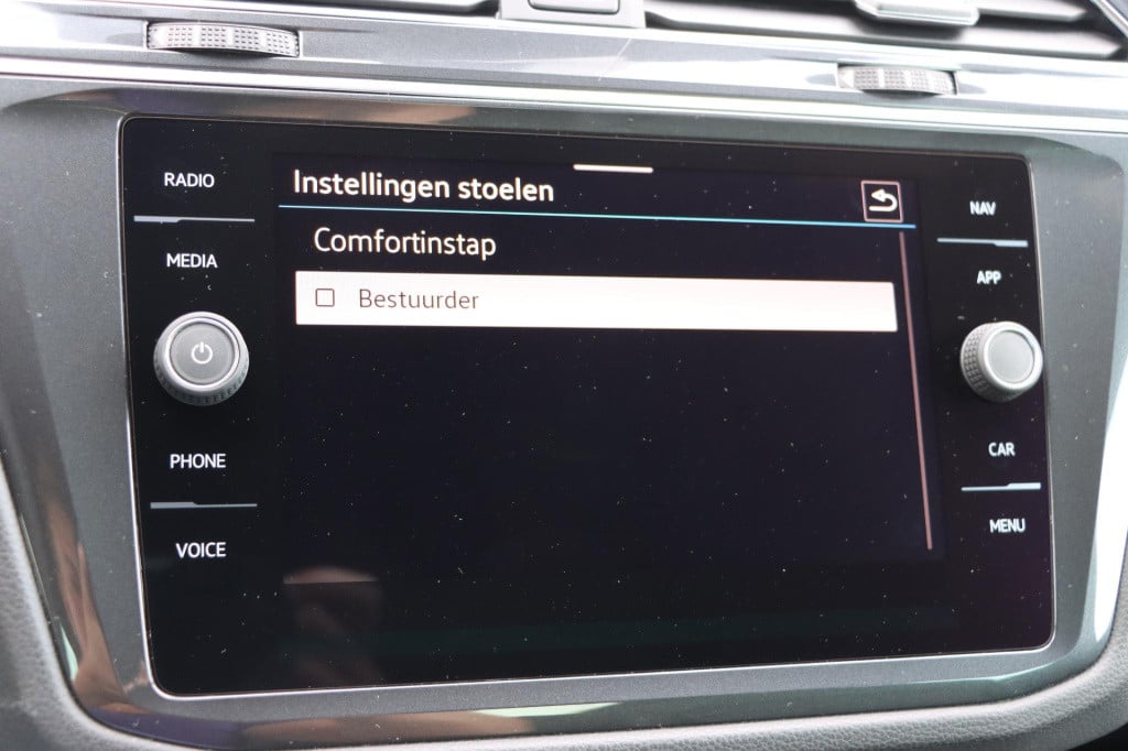 Volkswagen Tiguan 1.4 tsi ehybrid r-line business + 245pk dsg6