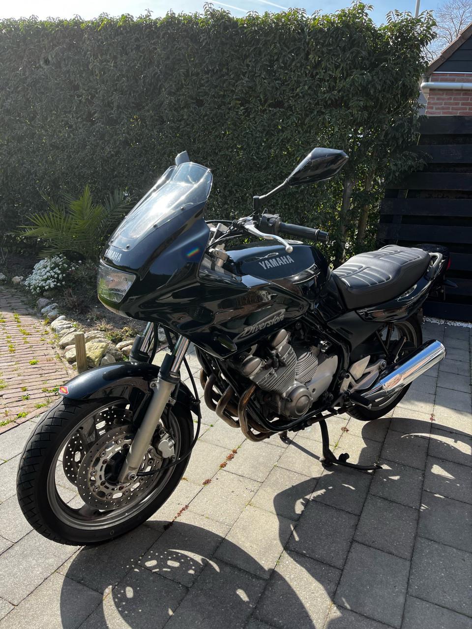 Yamaha XJ 600s Diversion toermotor 2003