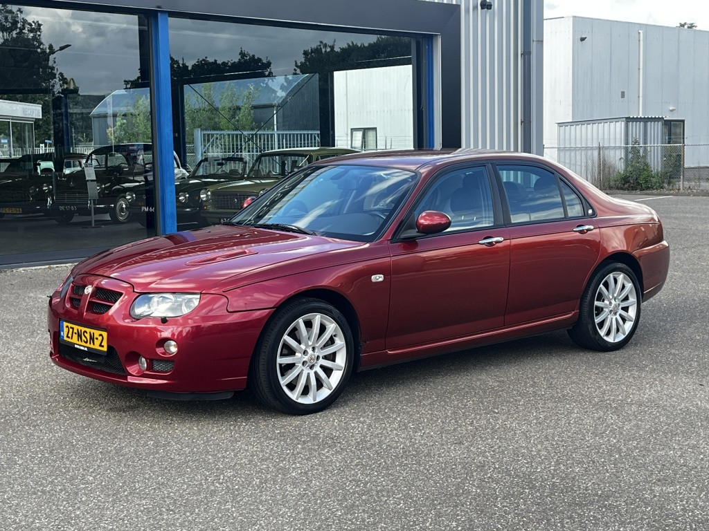 MG ZT 4.6 v8 260