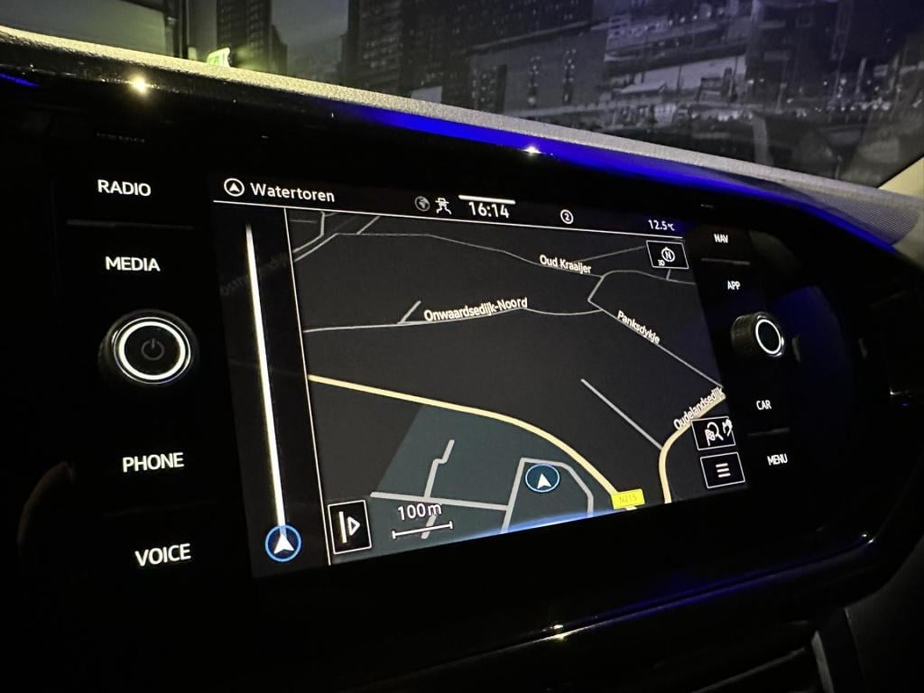 Volkswagen T-cross 1.0 tsi style *navi*led*winterpack*appconnect*