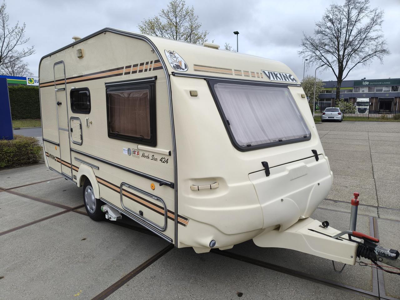 Viking North Star 425met mover,2 stapelbedden.