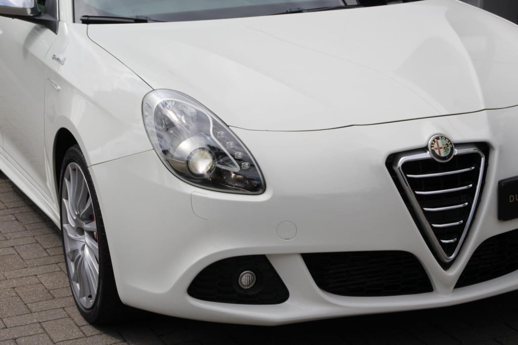 Alfa Romeo Giulietta 1.4 t turbo sportiva tct automaat - actieprijs: €10.73