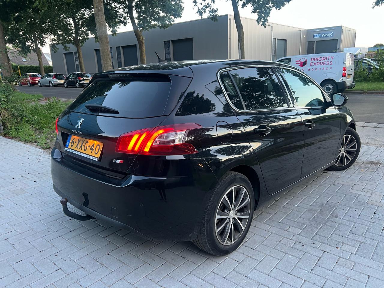 Peugeot 308 1.6THP Allure Xenon/Led/Pano