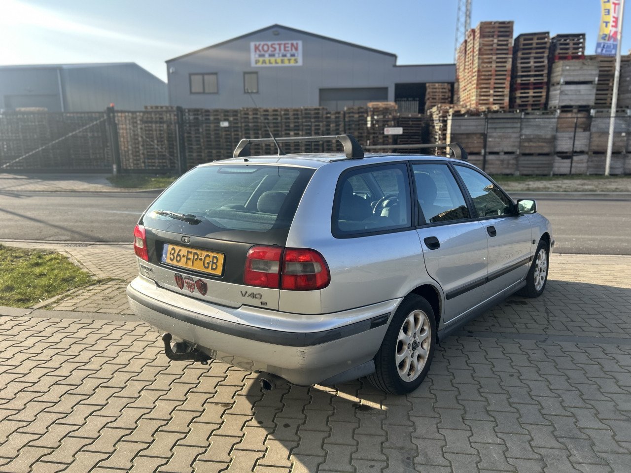 Volvo V40 1.8 Dynamic/AUTOM/NAP/AIRCO/APK/INRUILKOOPJE/