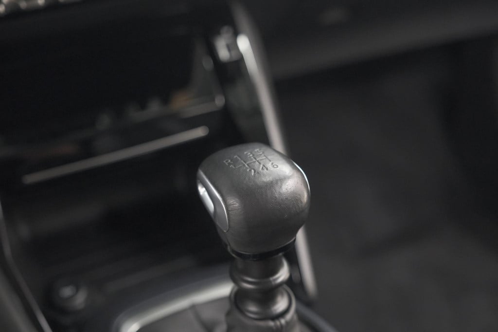 Peugeot 2008 puretech 130 allure | camera | apple carplay | navigatie | par