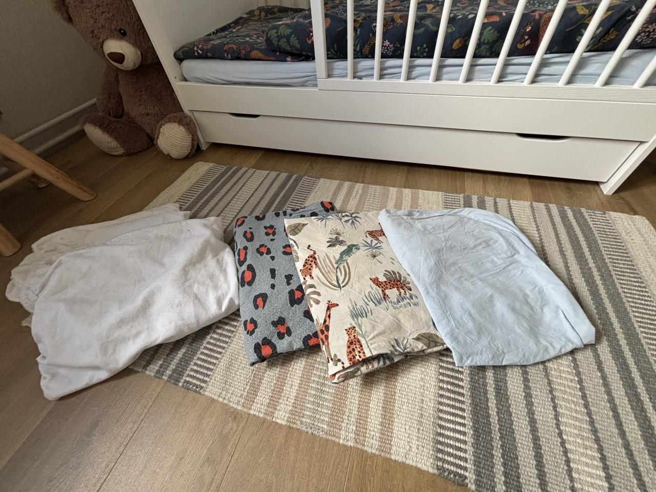 Peuterbed incl. onderschuiflade