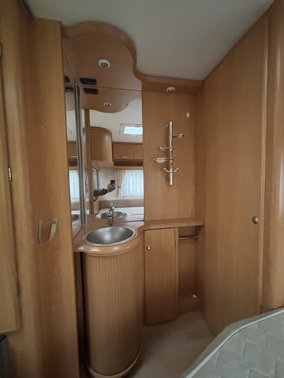 Chateau Calista 450 (Voortent + Fietsenrek)