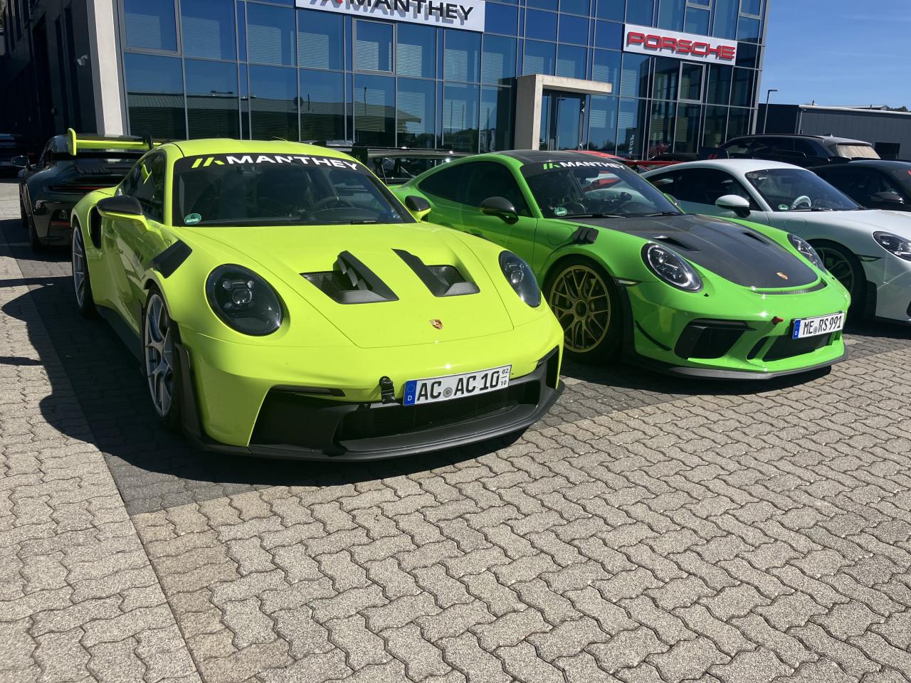 Porsche automobilia