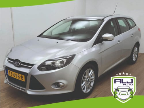 Ford Focus wagon stationwagen titanium luxe versie met cruisecontrol en blu