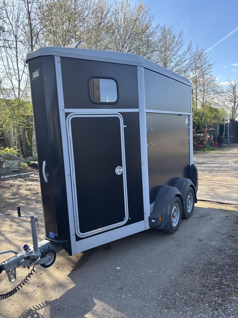 Ifor williams 1.5 paars trailer