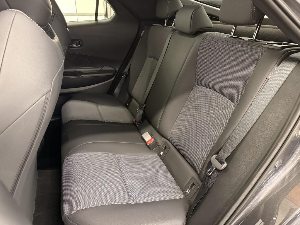 Toyota C-hr 2.0 hybrid 200 exec jbl audio - panoramadak - memory