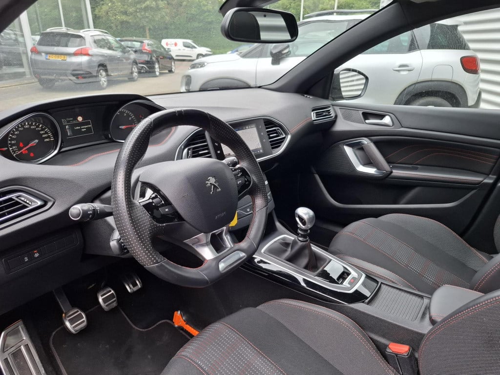 Peugeot 308 sw 130 gt-line pano/nav/cam/lmv
