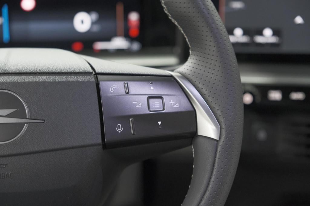 Opel Grandland 1.2 turbo 145 hybrid gs | nieuw model | camera | apple carpl