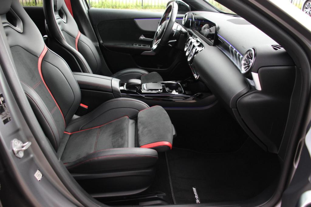 Mercedes-Benz A-Klasse amg 35 4matic premium plus | schaalstoelen | 360 cam