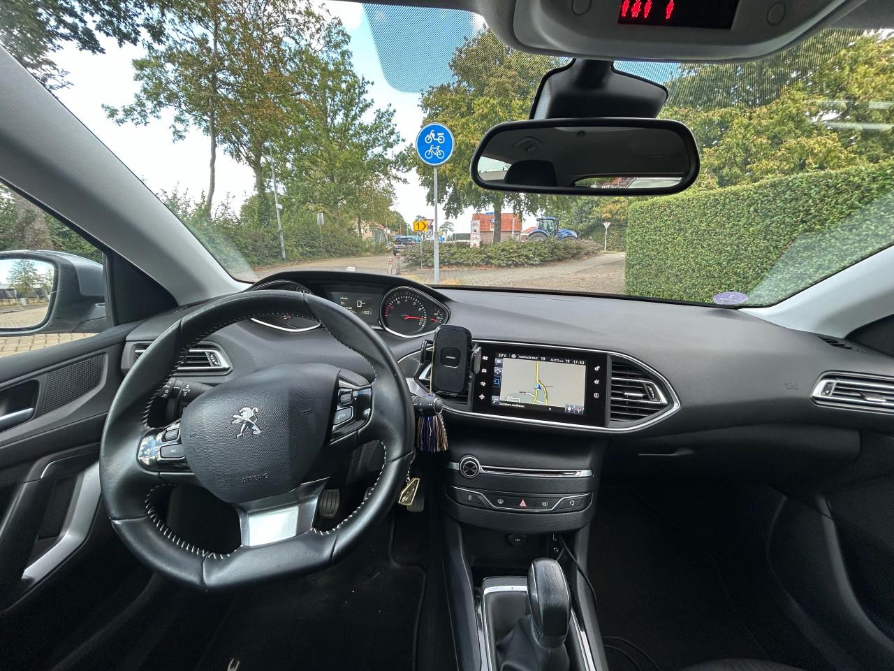 Peugeot 308 1.2 80kw 2015 146.000km
