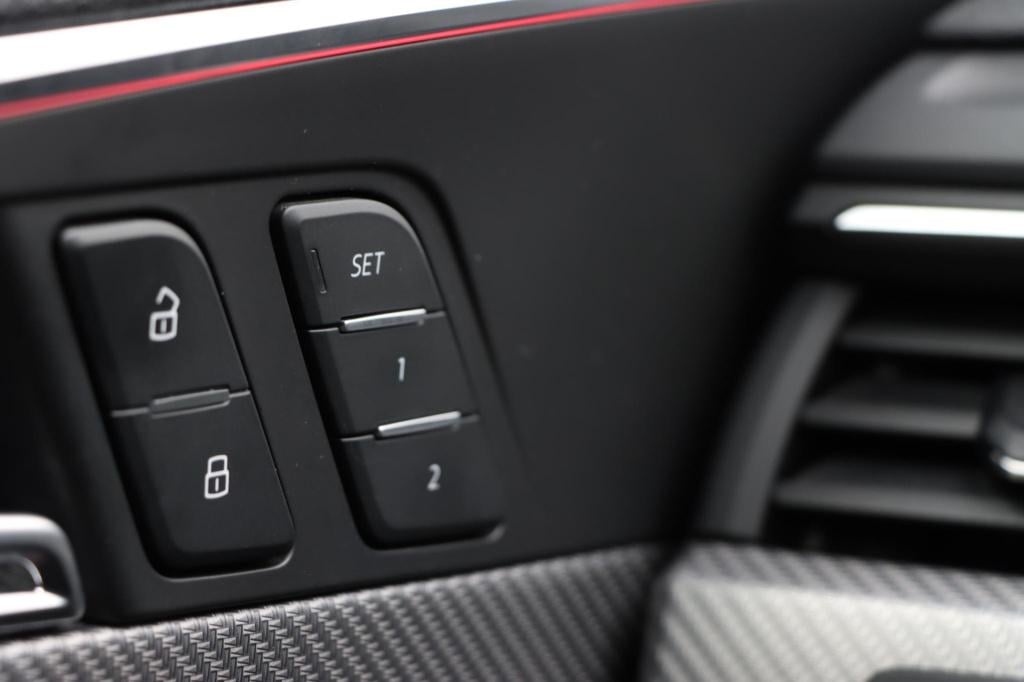 Audi Rs4 avant 2.9 tfsi quattro 450pk tiptronic | lederen massagestoelen | 