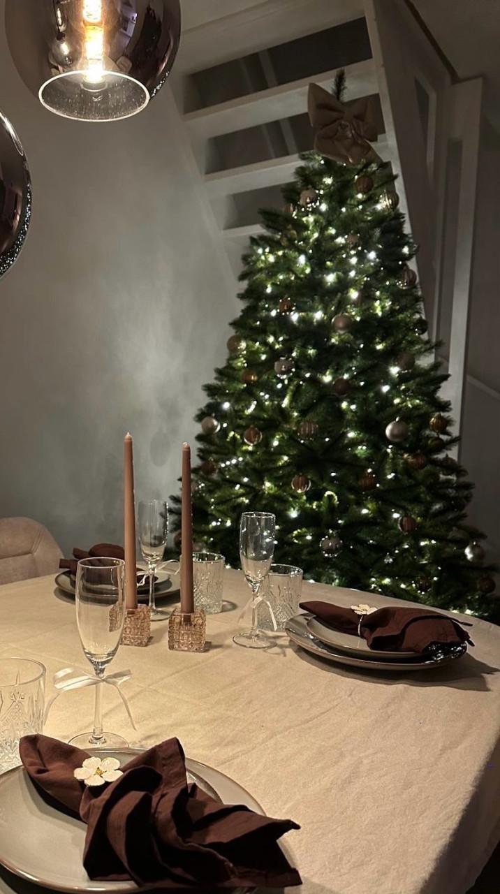 Kunstkerstboom Triumph Tree Romagne D 157 H 230 cm(Intratuin)