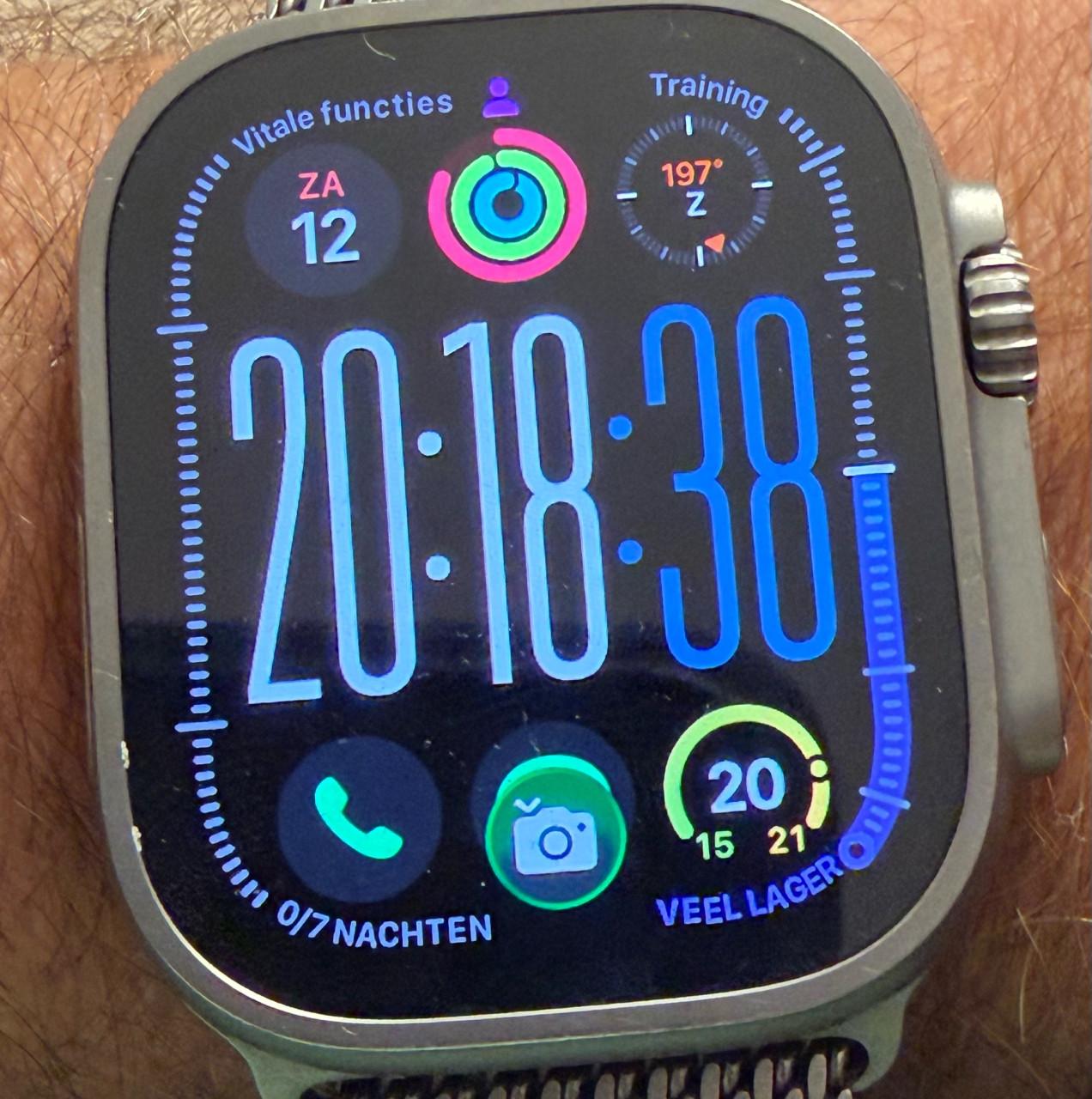 Apple Watch ULTRA 2 Titanium met extre Apple bandjes