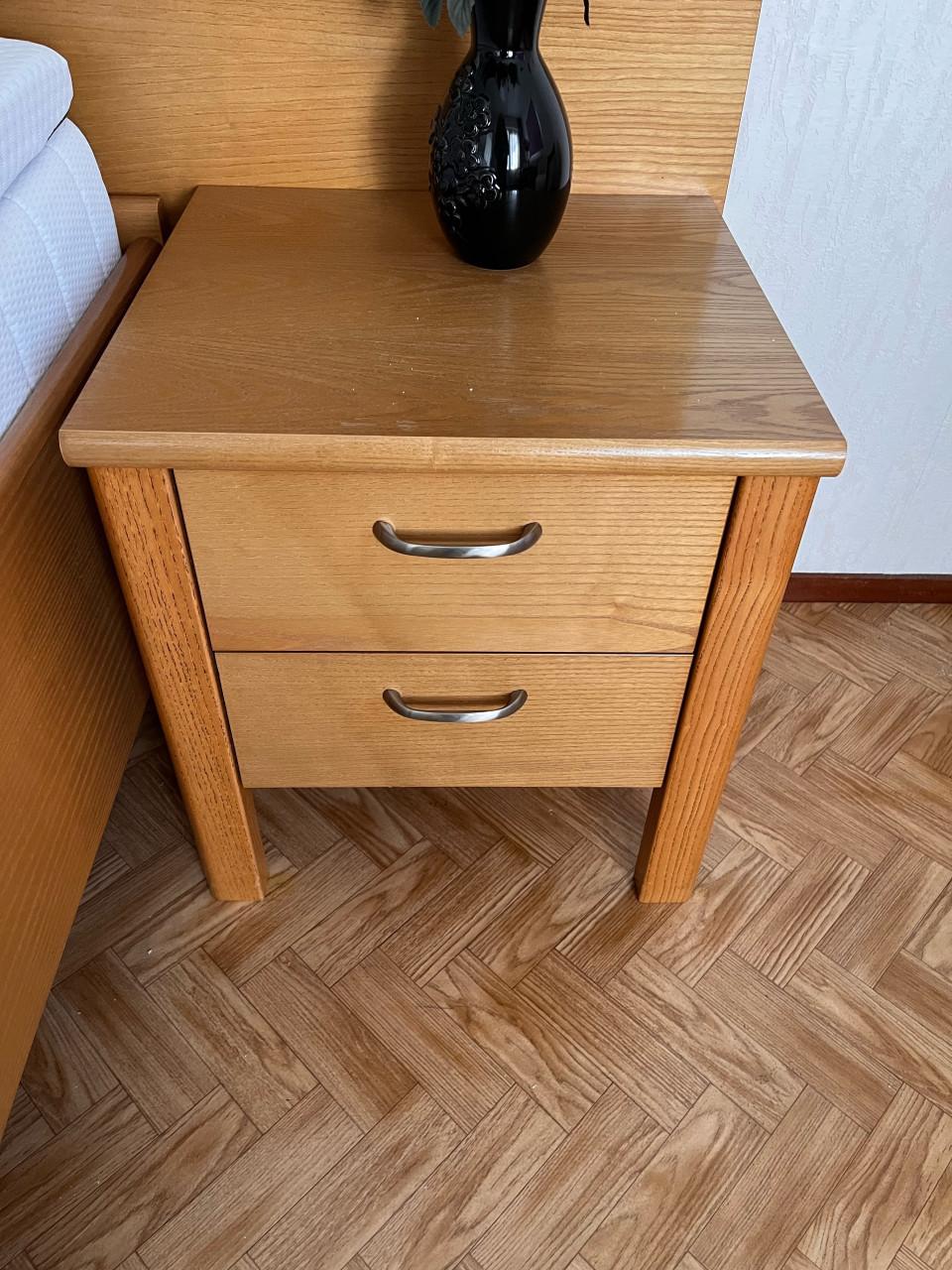 Z.G.A.N. senioren bed verplaatsbaar dmv wieltjes