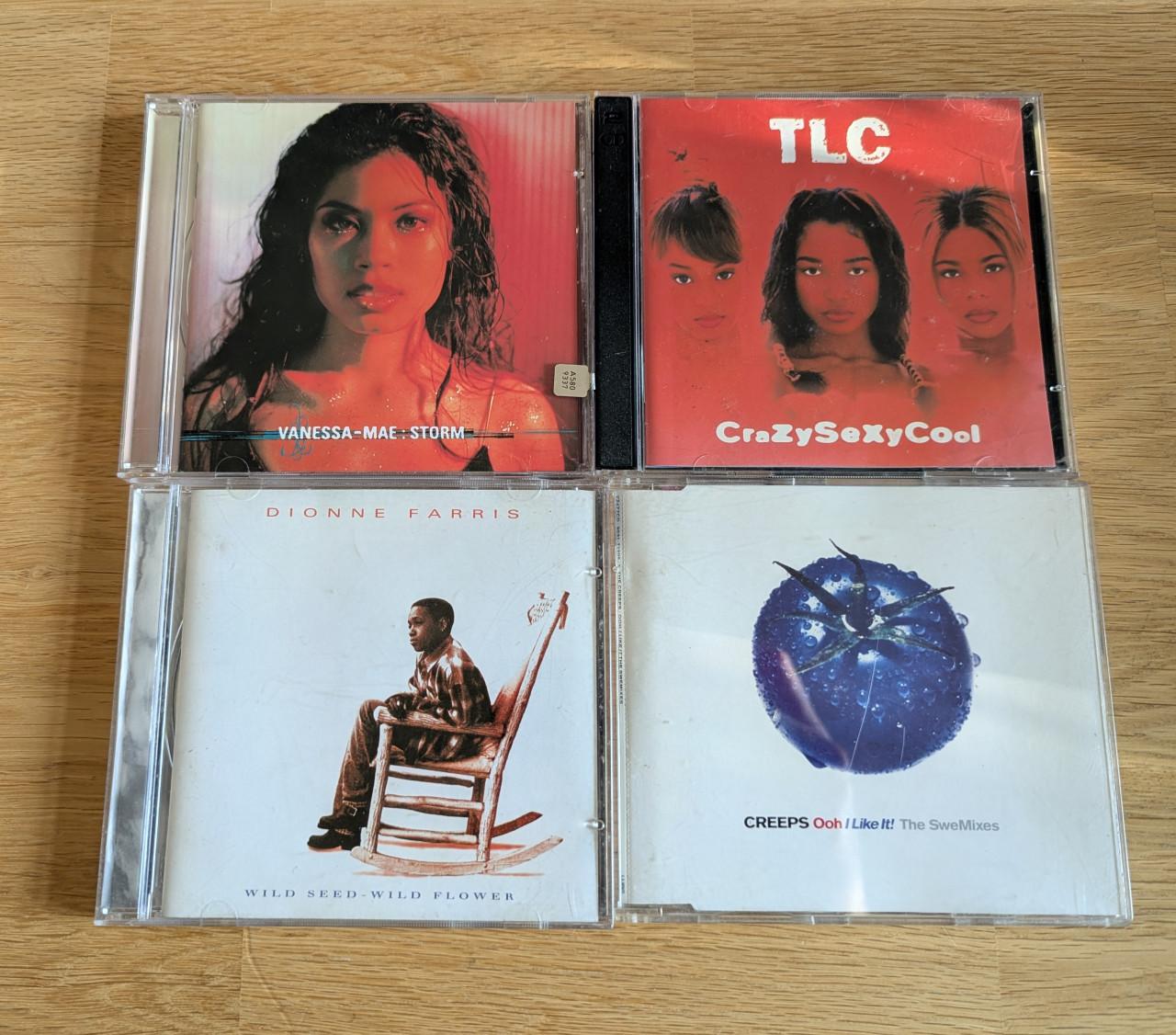 Doos vol met diverse cd's